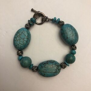 Bracelet Turquoise Stones With Silver Beads Toggle Clasp